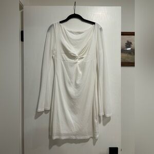 White long sleeve dress